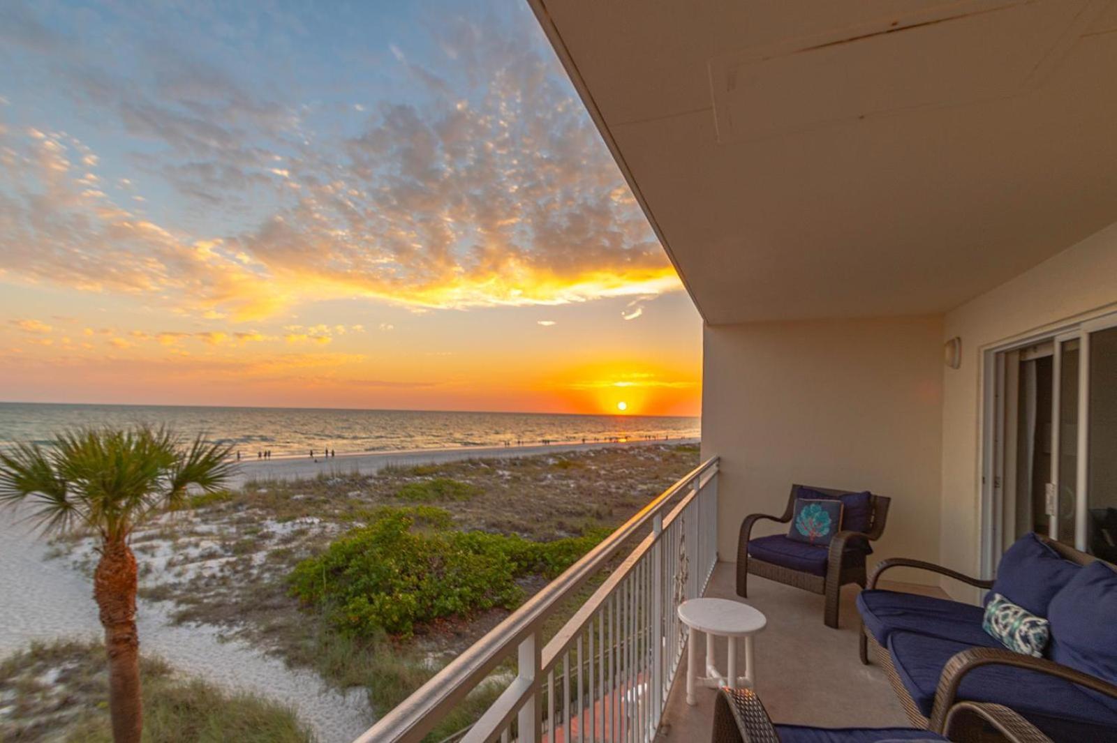 Beachfront Madeira Norte St. Pete Beach Exteriér fotografie
